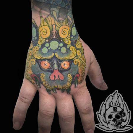 Tattoos - foo dog hand - 134193